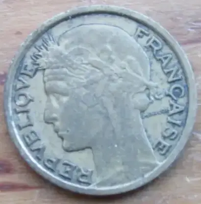 Where-Is-This--Coin-From-That-Says-Francaise-Repvbliove-On-The-Front--?